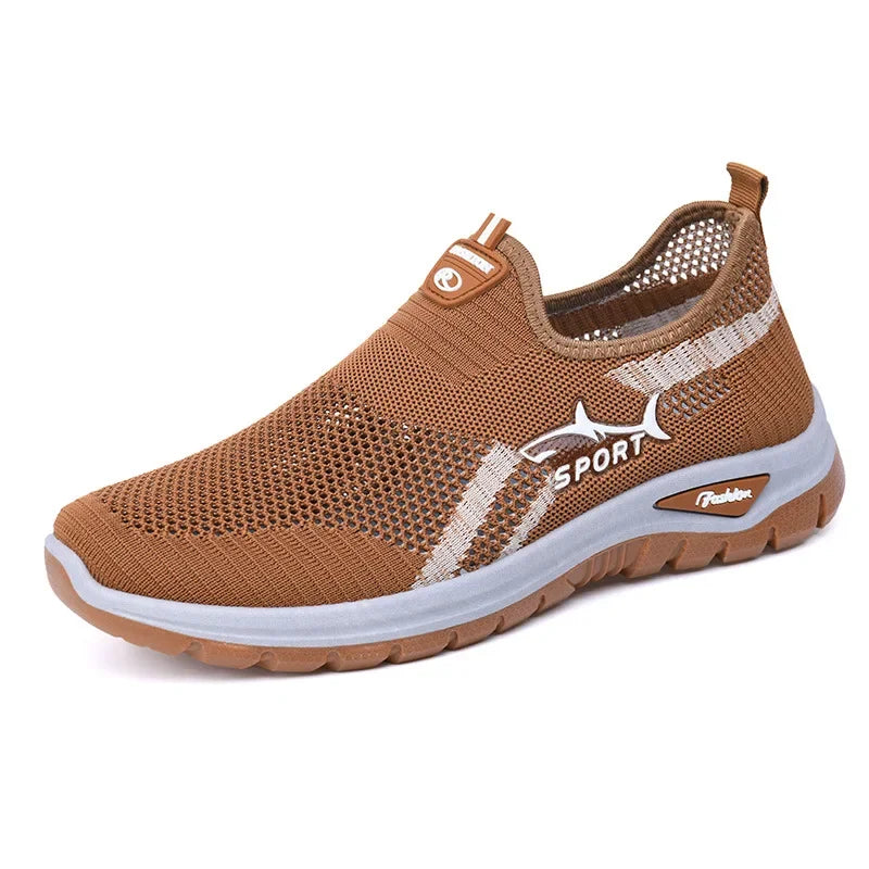 Comfortable Breathable Men's Casual Slip-On Sports Shoes Soft Bottom Cloth Shoes Easy to Wear Dad Shoes Mesh Upper Summer