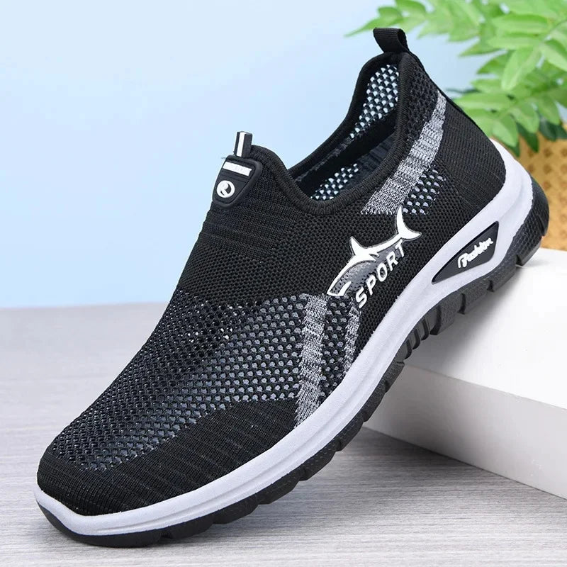 Comfortable Breathable Men's Casual Slip-On Sports Shoes Soft Bottom Cloth Shoes Easy to Wear Dad Shoes Mesh Upper Summer